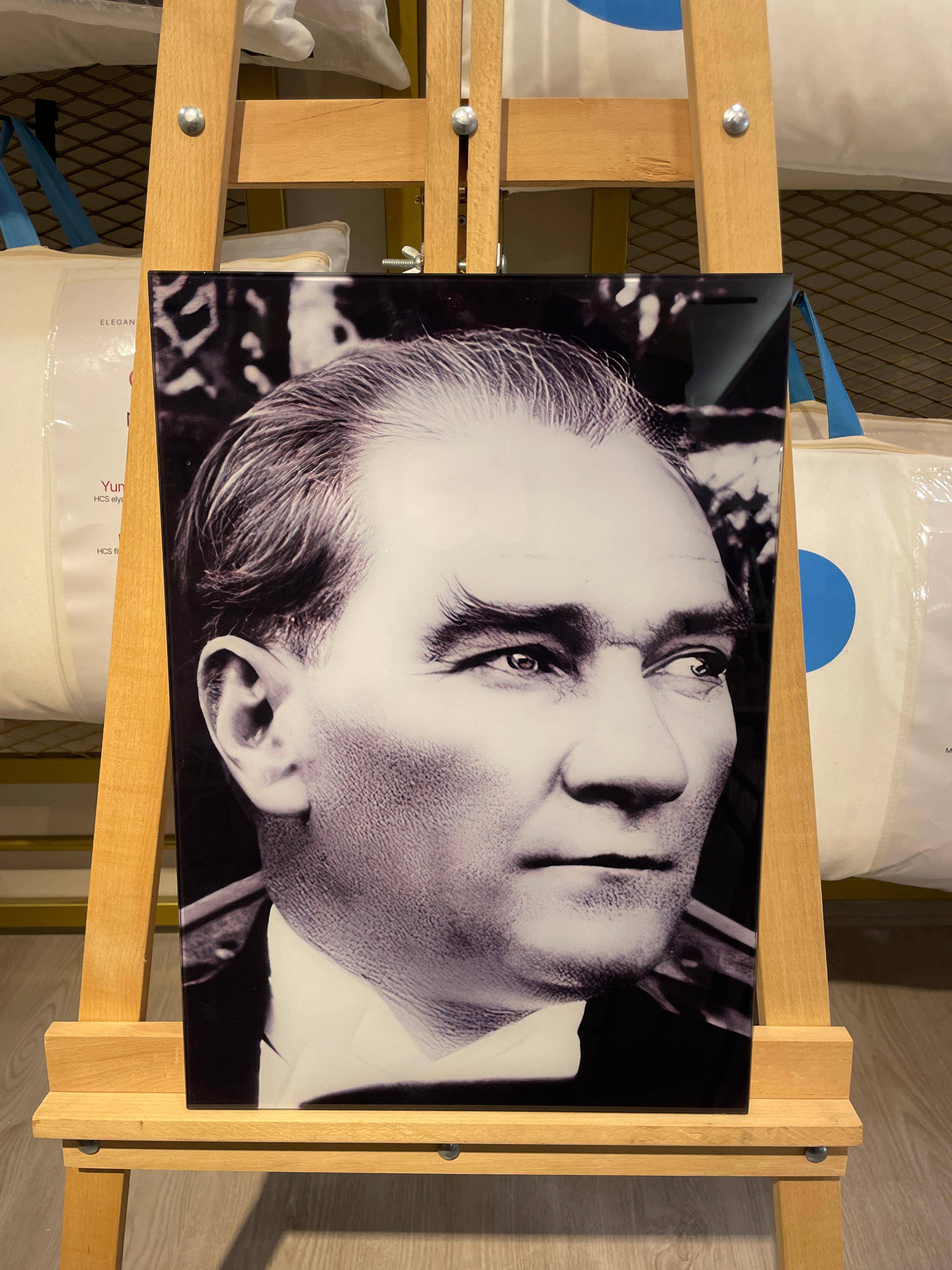 Atatürk Cam Tablo 35*50 cm - 1