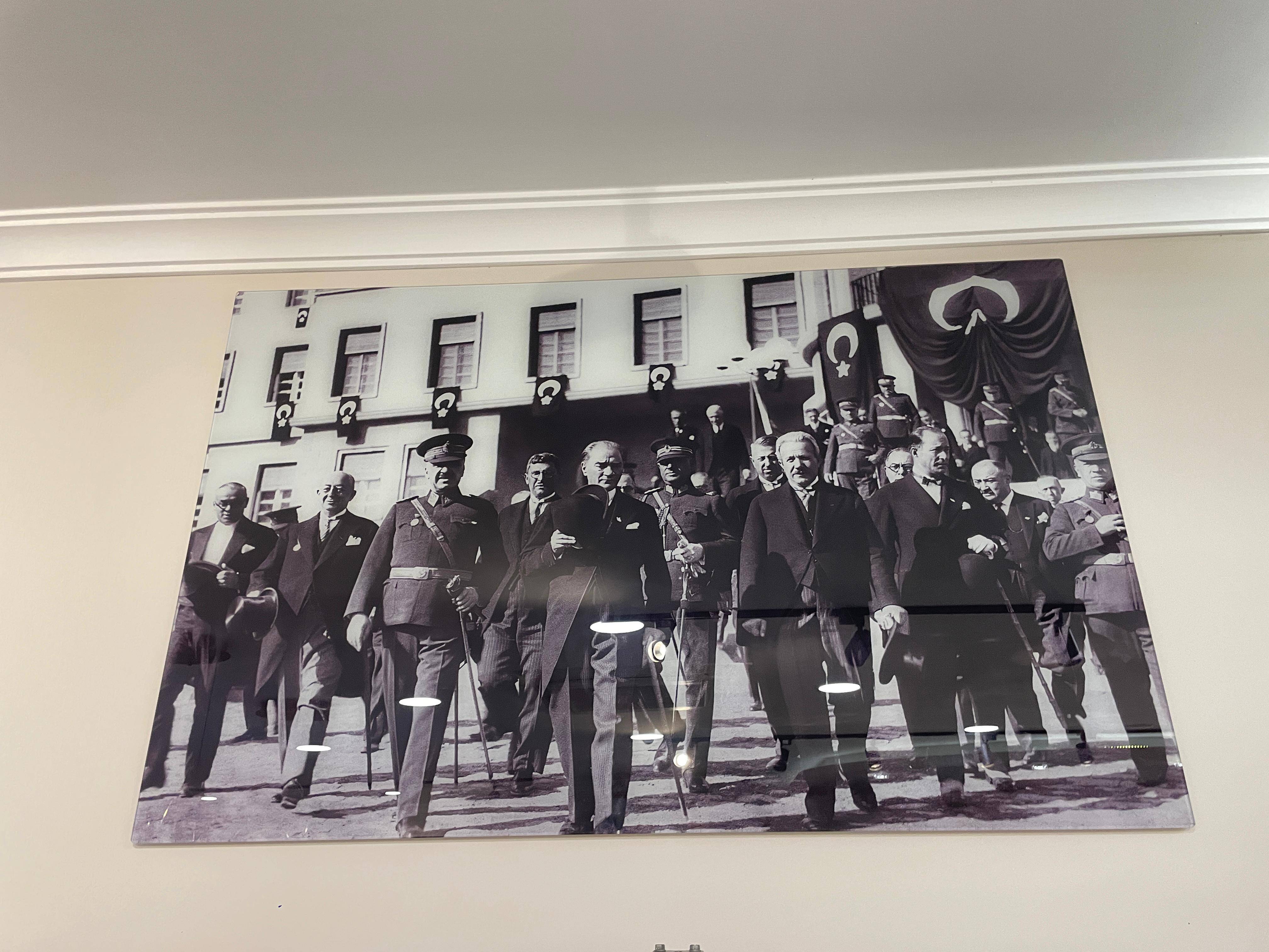 Atatürk Cam Tablo - 4