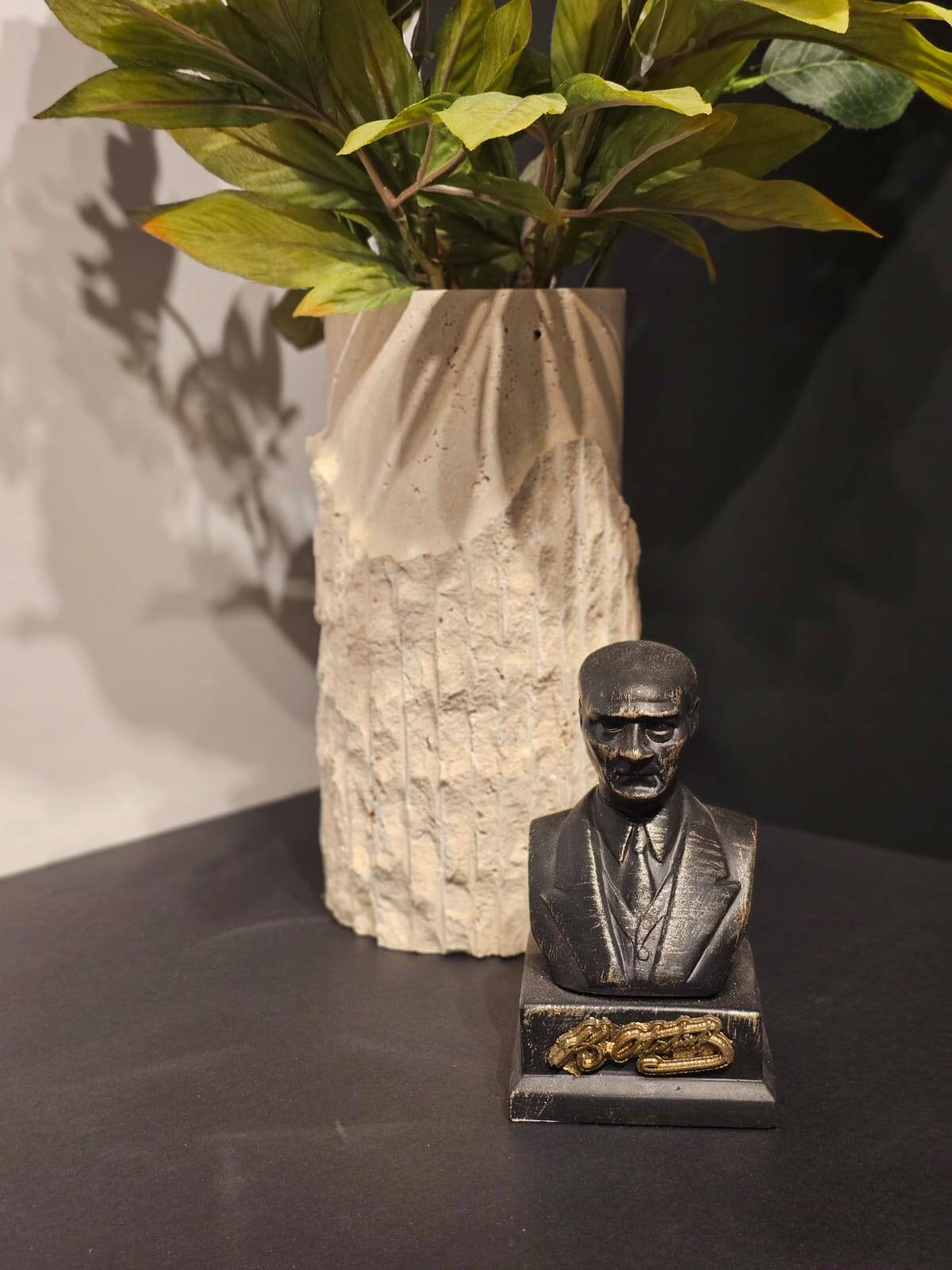 KAİDELİ ATATÜRK BİBLO SİYAH 14 CM - 1