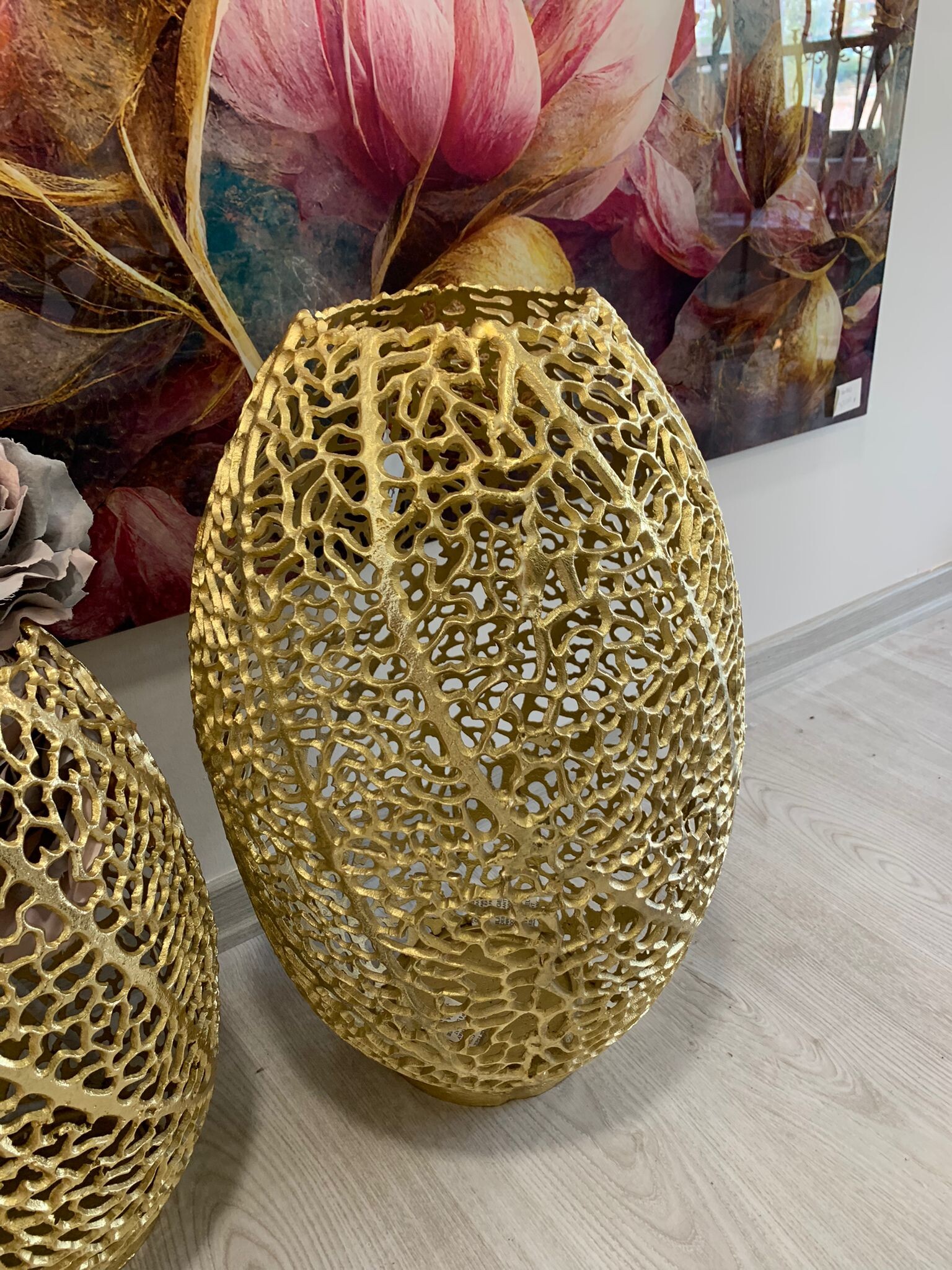 METAL DELİKLİ VAZO ALTIN PİRİNÇ DÖKÜM 33X50 CM - 3